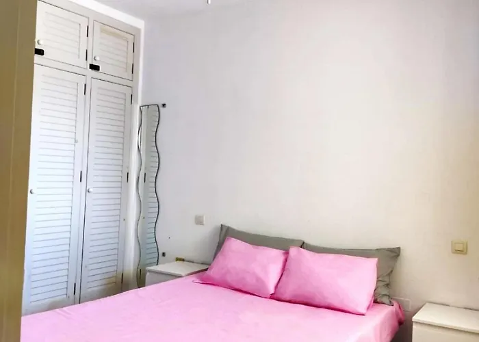 En Villamorena 아파트 라망가델마르메노